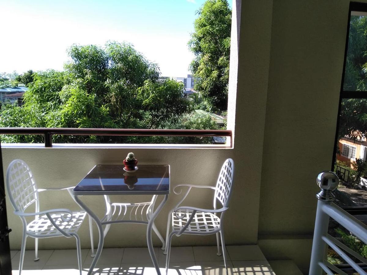 V.F. Riton Apartelle ラオアグ エクステリア 写真
