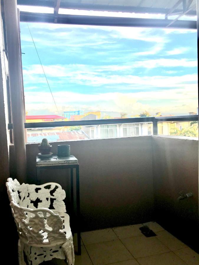 V.F. Riton Apartelle ラオアグ エクステリア 写真