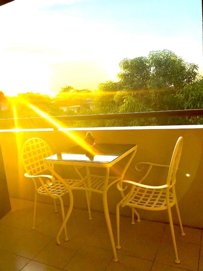 V.F. Riton Apartelle ラオアグ エクステリア 写真